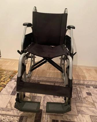 Инвалидная коляска продам