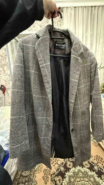 пальто Stradivarius