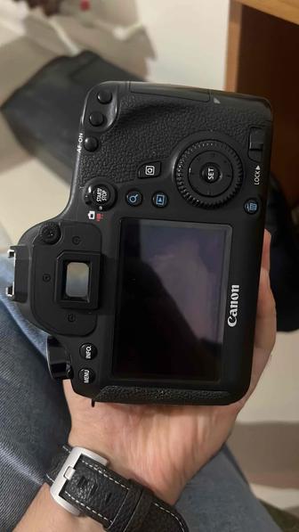 фотопарат 6D