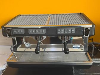 Кофемашина nuova simonelli appia life V2 gr
