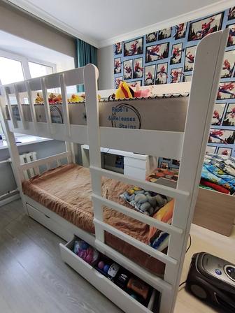 Продам двухъярусную кровать