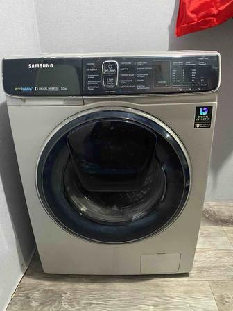 Рабочая стиральная машинка