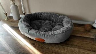 Продам лежанку для кошки