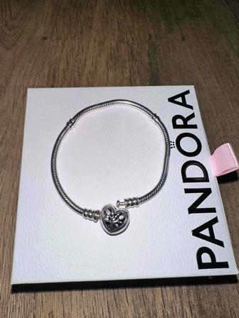 Продается браслет Pandora