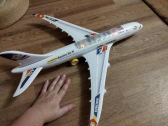 Самолет на батарейках