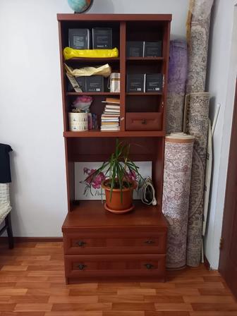 Книжный шкаф за 5000 тг