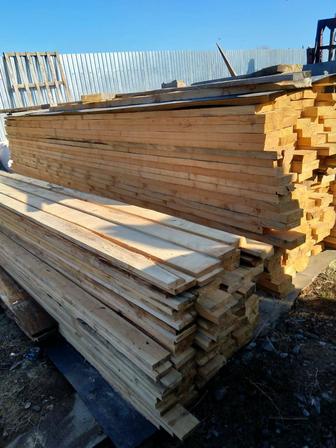 Пиломатериал,доска обрезная,необрезная,стропила,опилки,горбыль деловой,брус