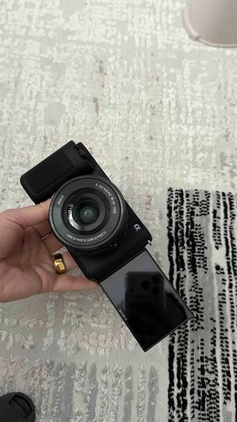 Продам Sony ZV- E10