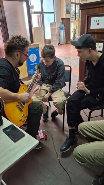 Обучение игре на гитаре