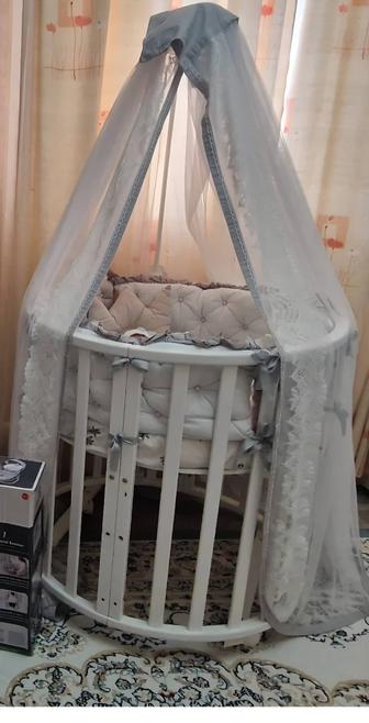 Манеж кровать овальный