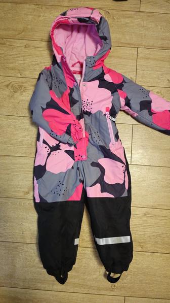 Продается комбинезон зимний