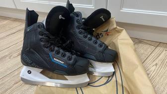Продам новые мужские коньки