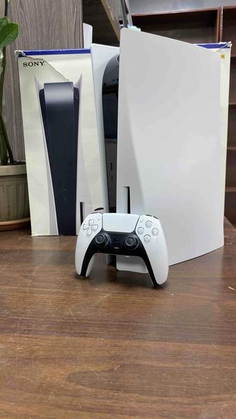 Sony PlayStation 5 с дисководом и играми