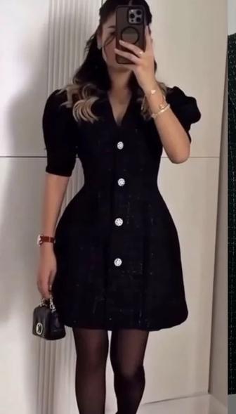 Продаю черный модный платье, причина не подошел по размеру. Новый