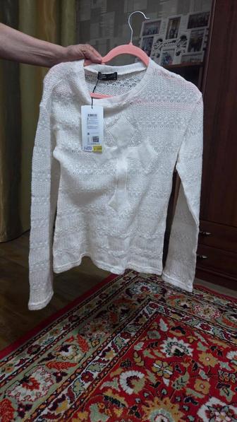 Продам новый свитер