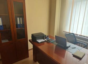 Стол, шкафы, тумбочки