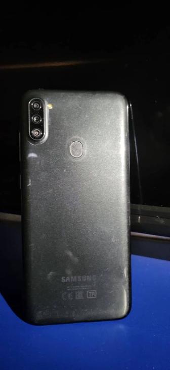Продам телефон Samsung Galaxy A11 (в идеальном состаяние)