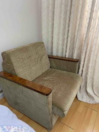 Кресло антикварное