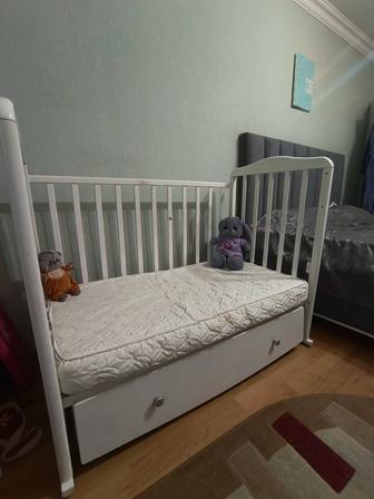 Продам детский манеж б/у