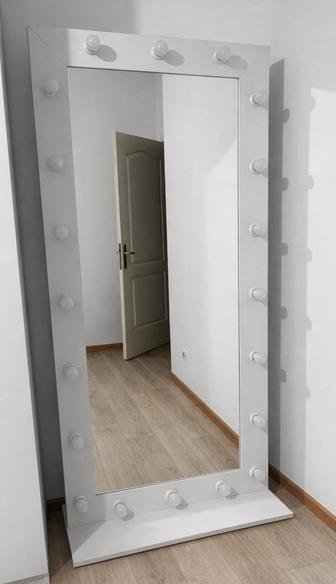 Зеркало с подсветкой