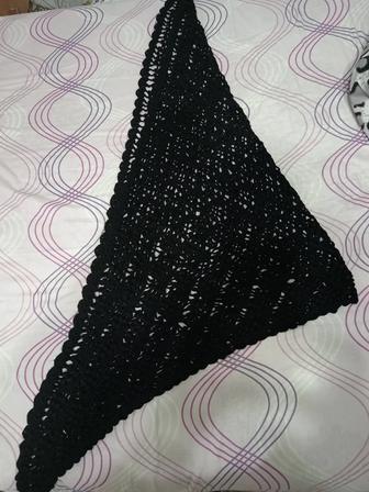 Продам шаль ажурную