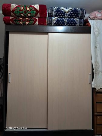 Срочно продается шкаф купе и кровати