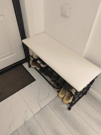 Продам обувницу!