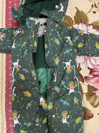 Продам комбинезон 80