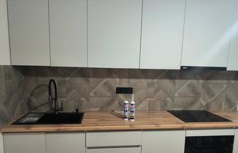 КАФЕЛЬЩИК ФАРТУК