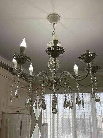 Люстра 8- ми рожковая