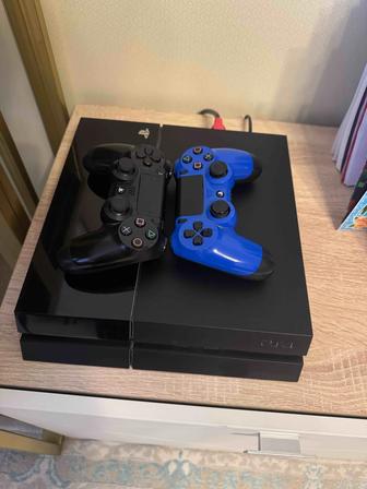 Продам Sony Playstation 4