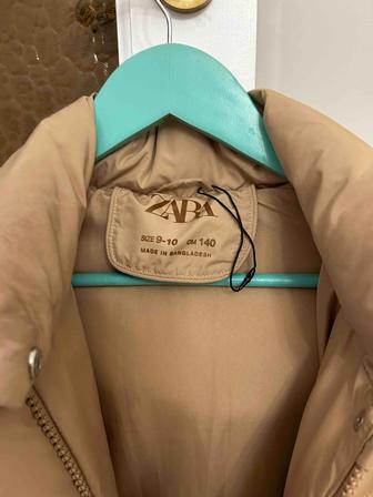 Куртка Zara на девочку рост 140см 9-10лет