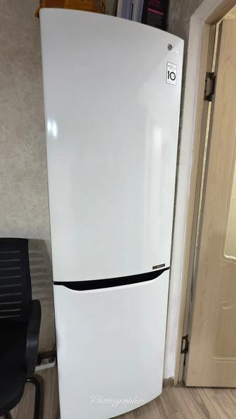 Продам холодильник LG