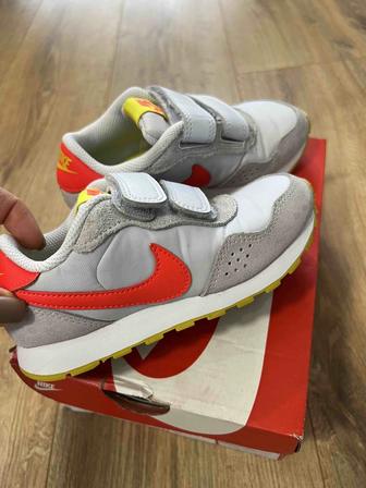 Детские кроссовки Nike