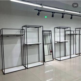 Стильные торговые рейлы для одежды