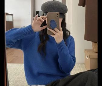 Свитер синий