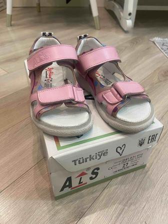 Продам новые детские сандали 27 размера, Турция