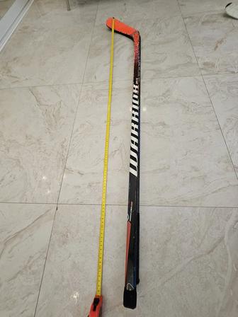 Клюшки для хоккея с шайбой