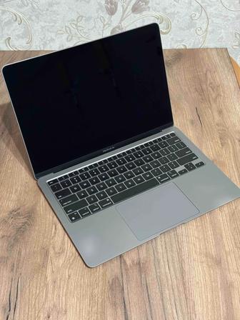 Apple MacBook Air 13 M1 8GB/512
