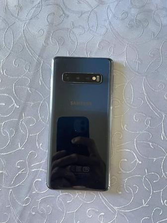 Продам самсунг s10