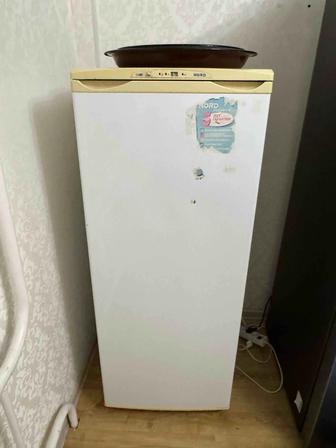 Вертикальный морозильник(стоячий)