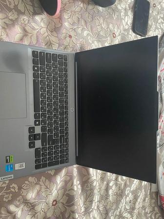 Продам Игровой ноутбук Lenovo Legion 5 RTX 4060 микрофон Fifine AM8 Raz
