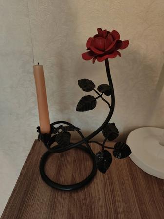 Подсвечник металлический