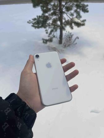 iPhone XR 64gb в идеальном состоянии