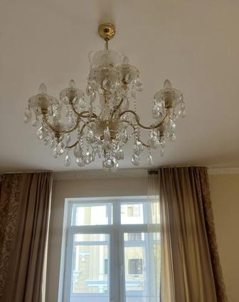 Продам люстры хрустальные пражские