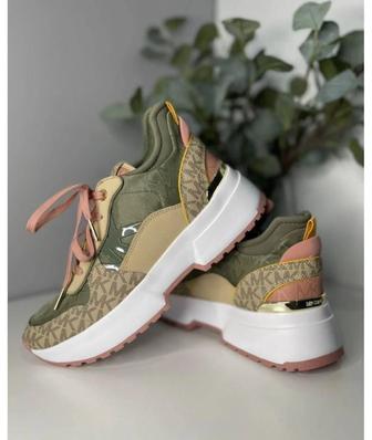 Cтильные кроссовки Michael Kors Muse Mixed-Media Trainer