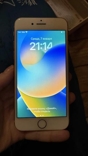 Продам Айфон 8