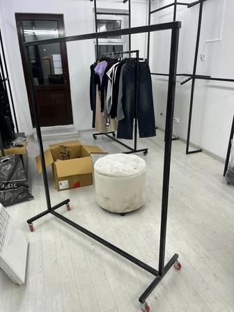 Продам рейлы для одежды