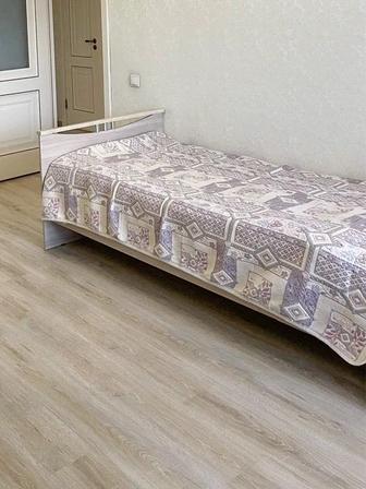 Кровать полуторка с ортопедическим матрасом