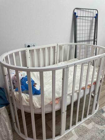 Кроватка манеж с двумя матрасами